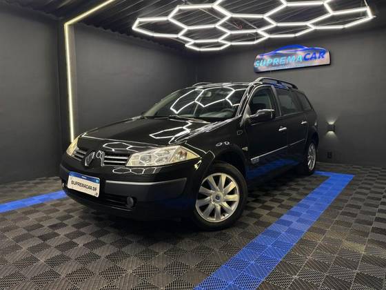RENAULT MEGANE 1.6 DYNAMIQUE GRAND TOUR 16V FLEX 4P MANUAL RENAULT MEGANE 1.6 DYNAMIQUE GRAND TOUR 16V FLEX 4P MANUAL
